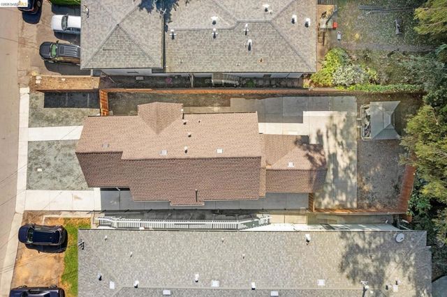 3223 Courtland Ave, Oakland, CA 94619