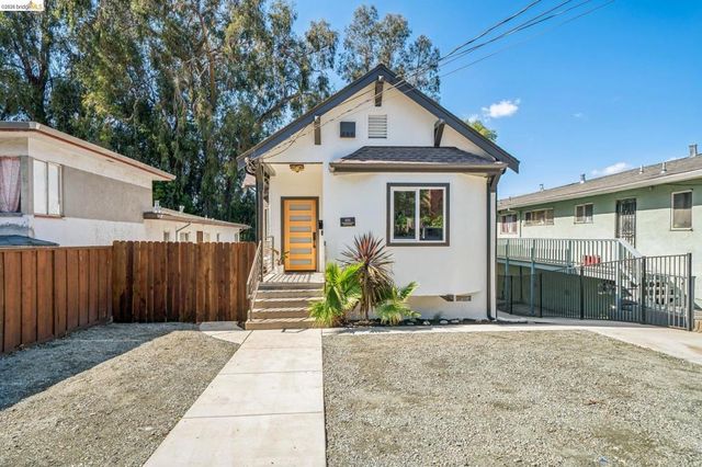 3223 Courtland Ave, Oakland, CA 94619