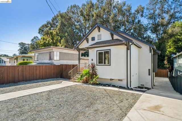 3223 Courtland Ave, Oakland, CA 94619