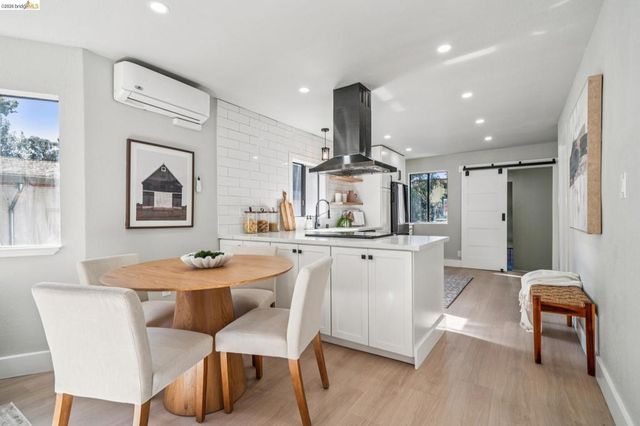 3223 Courtland Ave, Oakland, CA 94619