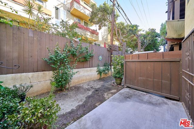 320 S Ardmore Avenue 120, Los Angeles, CA 90020