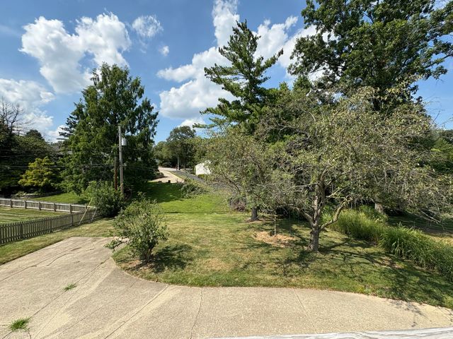 3416 Pinas Bay Drive, Lexington, KY 40502