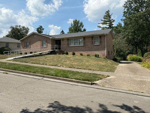 3416 Pinas Bay Drive, Lexington, KY 40502