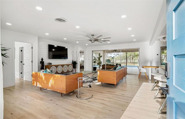 703 WHITFIELD AVENUE, Sarasota, FL 34243