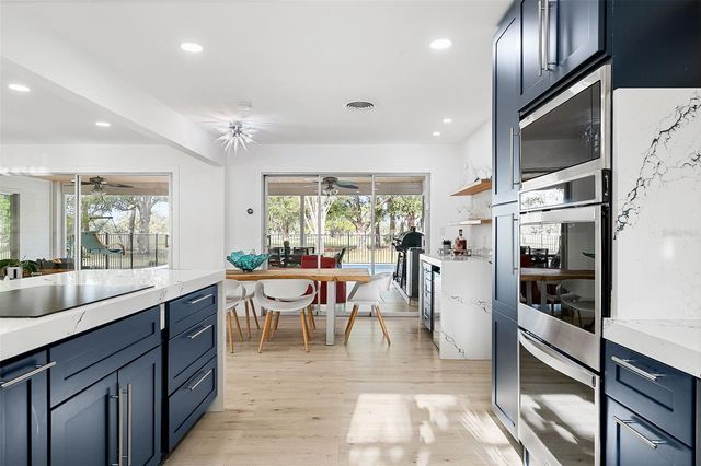 703 WHITFIELD AVENUE, Sarasota, FL 34243