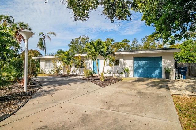703 WHITFIELD AVENUE, Sarasota, FL 34243