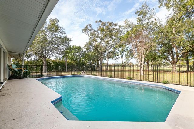 703 WHITFIELD AVENUE, Sarasota, FL 34243