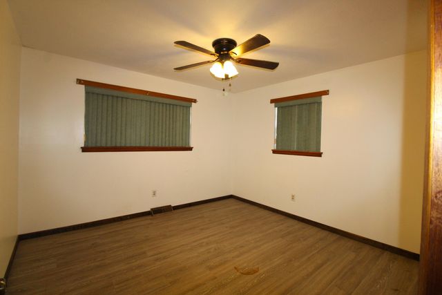 2744 W Chicago Street, Springfield, MO 65803