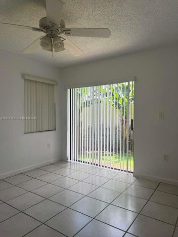 1004 San Remo Cir, Homestead, FL 33035