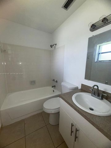 1004 San Remo Cir, Homestead, FL 33035