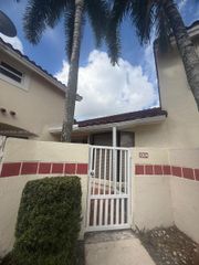 1004 San Remo Cir, Homestead, FL 33035