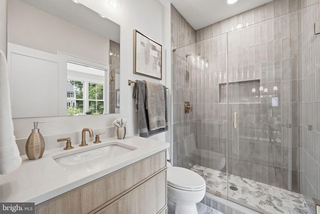 508 MERIDIAN ST, Falls Church, VA 22046