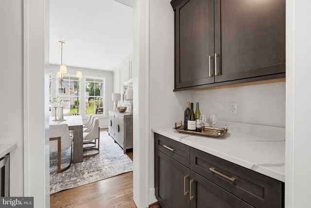 508 MERIDIAN ST, Falls Church, VA 22046