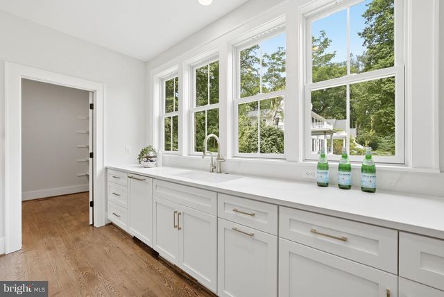 508 MERIDIAN ST, Falls Church, VA 22046