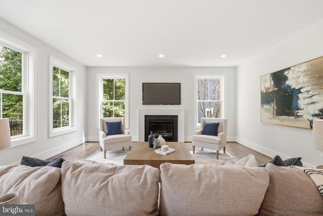 508 MERIDIAN ST, Falls Church, VA 22046