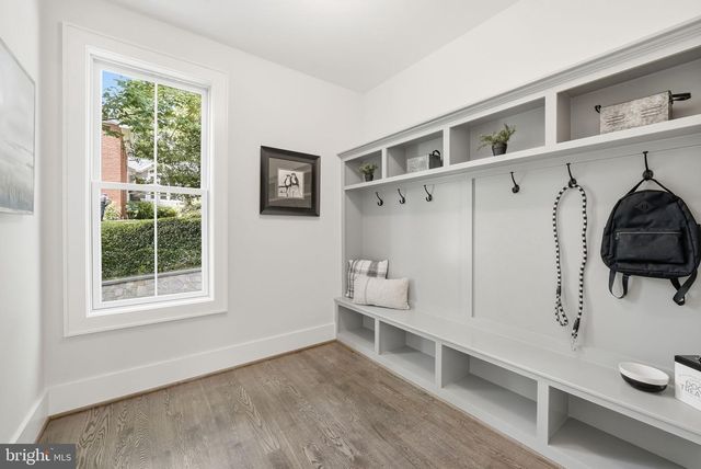 508 MERIDIAN ST, Falls Church, VA 22046