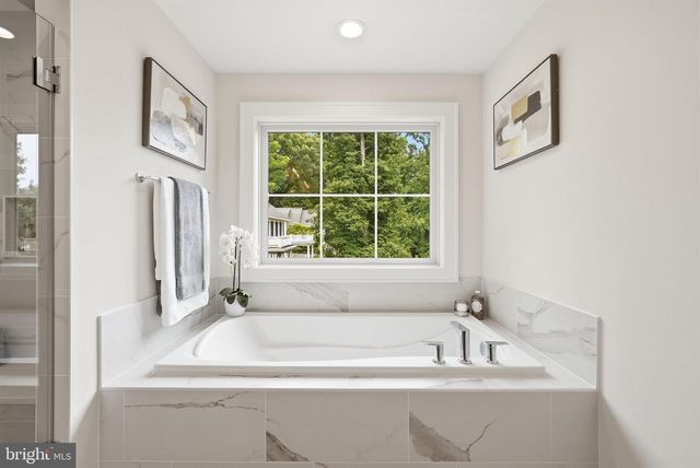 508 MERIDIAN ST, Falls Church, VA 22046