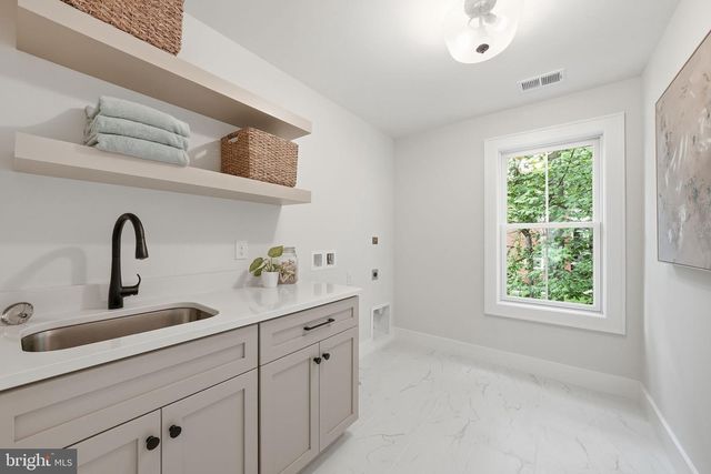 508 MERIDIAN ST, Falls Church, VA 22046