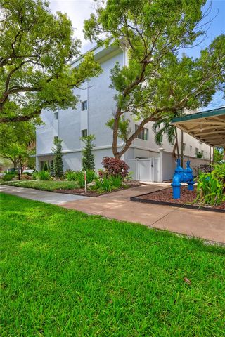 210 5TH AVENUE S 107, St Petersburg, FL 33701
