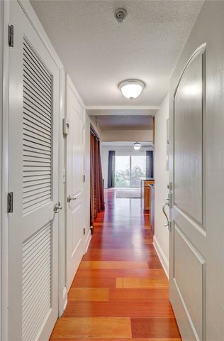 210 5TH AVENUE S 107, St Petersburg, FL 33701