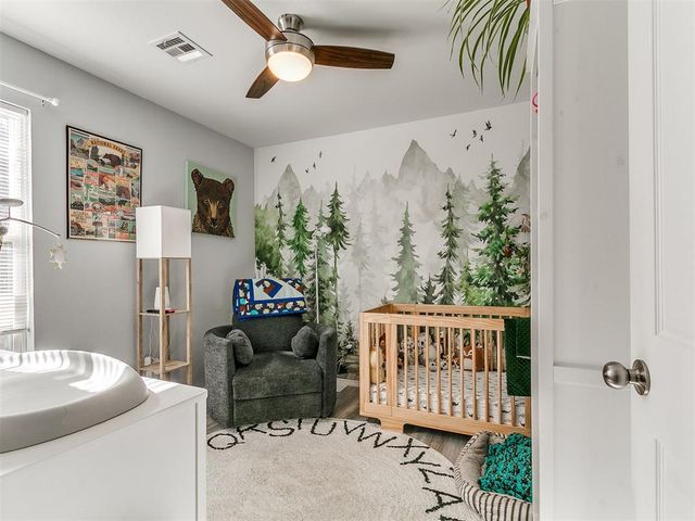 10144 Wimbledon Court, Nichols Hills, OK 73120