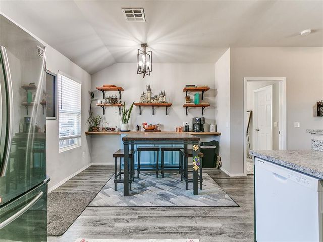 10144 Wimbledon Court, Nichols Hills, OK 73120