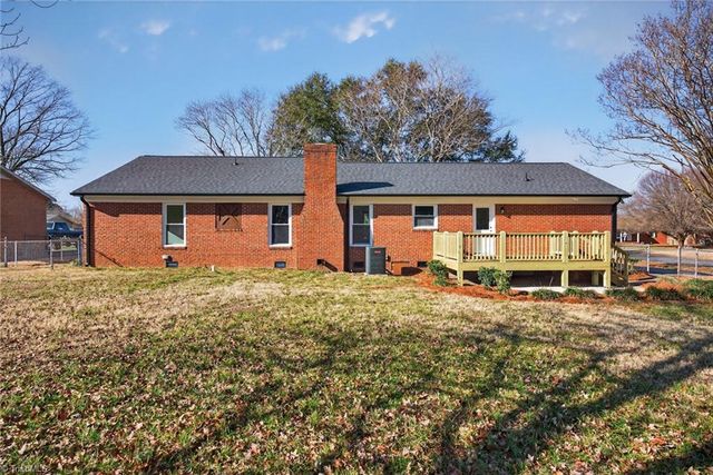 325 Log Barn Road, Salisbury, NC 28146