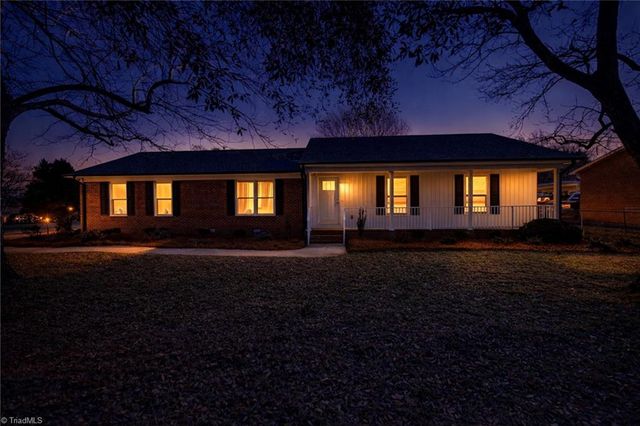 325 Log Barn Road, Salisbury, NC 28146