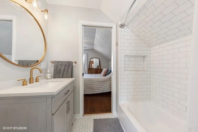 540 S Evergreen Avenue, Arlington Heights, IL 60005