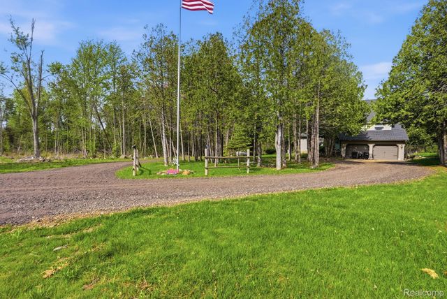 1615 N Five Lakes Road, Mayfield Township, MI 48412