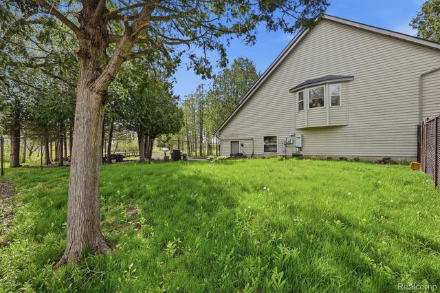 1615 N Five Lakes Road, Mayfield Township, MI 48412