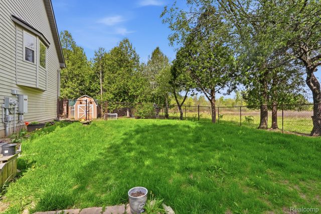 1615 N Five Lakes Road, Mayfield Township, MI 48412