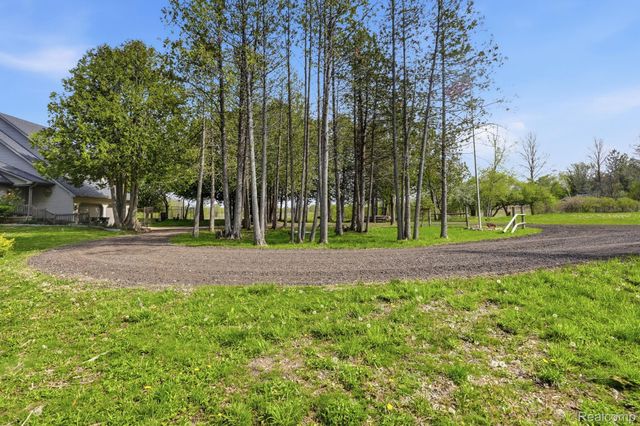 1615 N Five Lakes Road, Mayfield Township, MI 48412