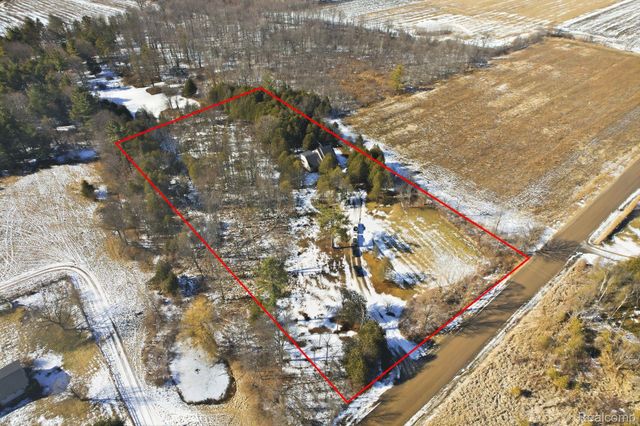 1615 N Five Lakes Road, Mayfield Township, MI 48412