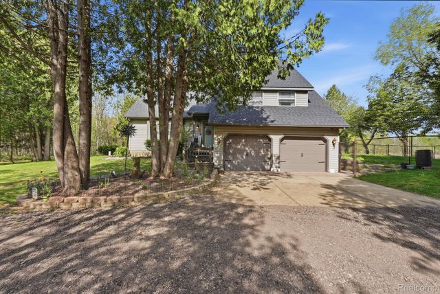 1615 N Five Lakes Road, Mayfield Township, MI 48412