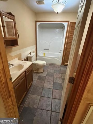 189 Riverbend Road, Plainville, GA 30733