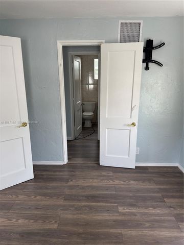 921 N 17th Ct 931, Hollywood, FL 33020