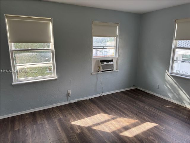 921 N 17th Ct 931, Hollywood, FL 33020