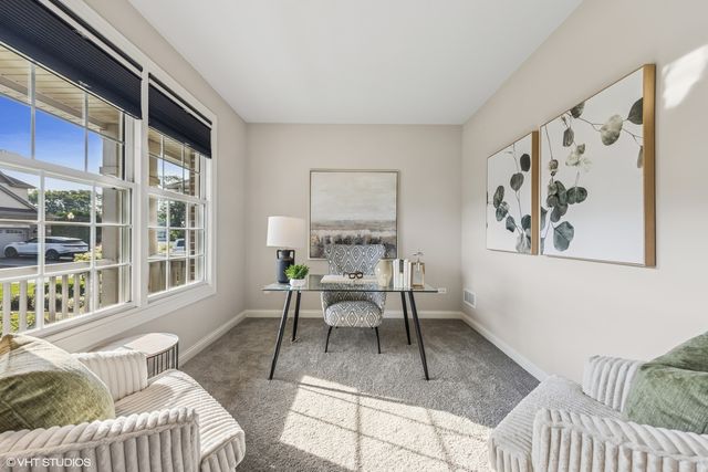 732 E Oliviabrook Drive, Oakbrook Terrace, IL 60181