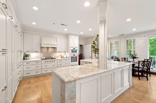2801 Glenwood Gardens Lane 203, Raleigh, NC 27608