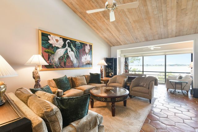 2536 NW Seagrass Drive 2a, Palm City, FL 34990