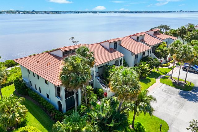 2536 NW Seagrass Drive 2a, Palm City, FL 34990
