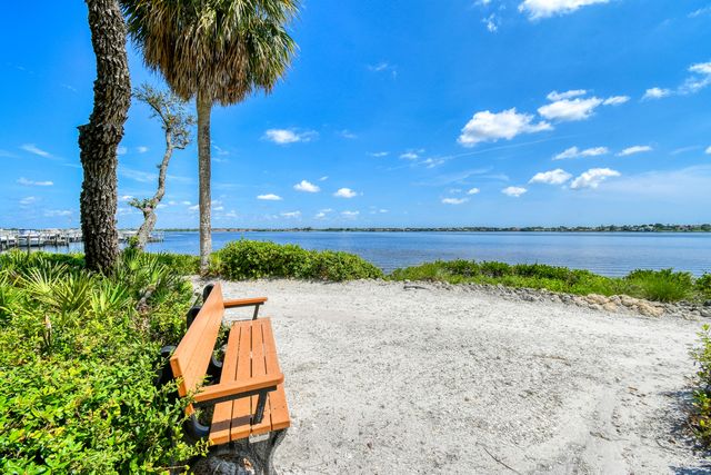 2536 NW Seagrass Drive 2a, Palm City, FL 34990