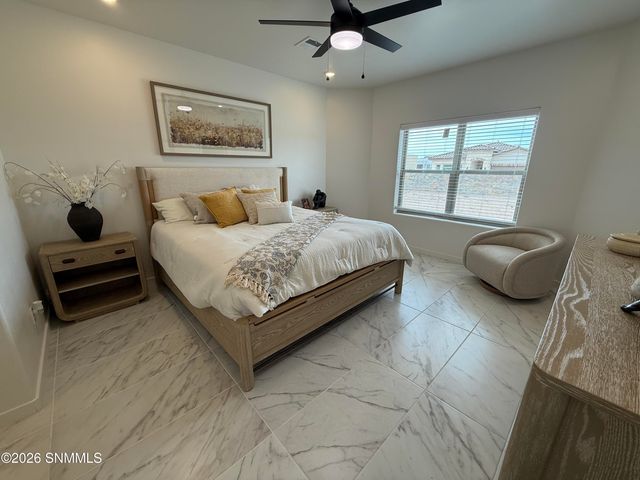 3724 Daybreak Street, Las Cruces, NM 88012