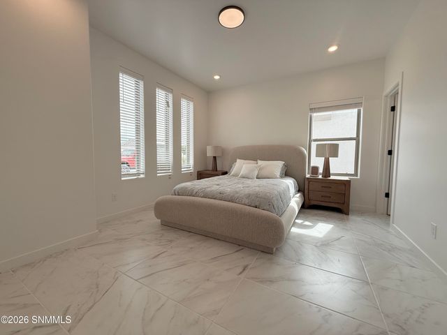 3724 Daybreak Street, Las Cruces, NM 88012