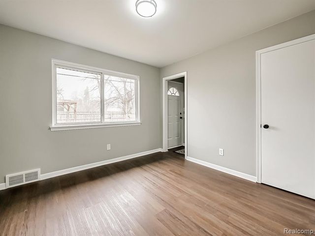 11780 Haggerty Road, Belleville, MI 48111