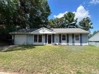 1327 Northlea Drive, South Bend, IN 46628