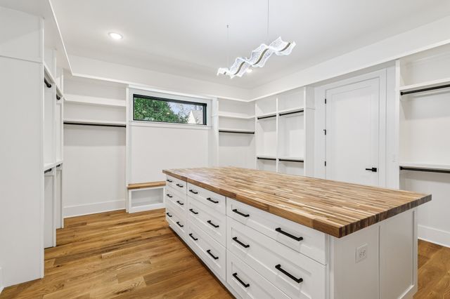 5205 Williamsburg Rd, Brentwood, TN 37027