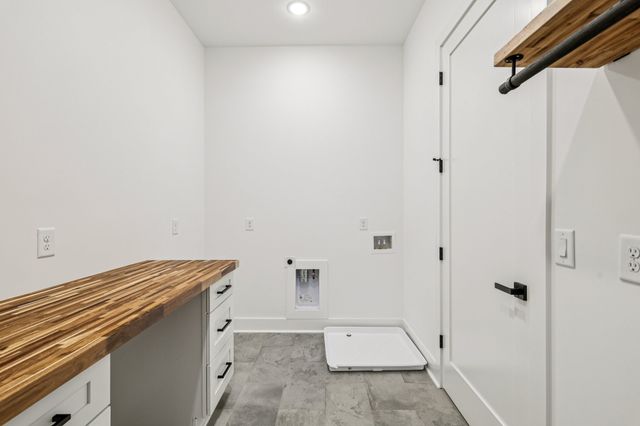 5205 Williamsburg Rd, Brentwood, TN 37027