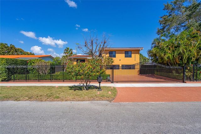 7941 SW 18th Ter, Miami, FL 33155